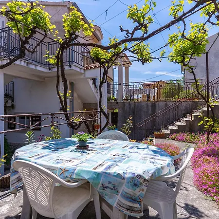 Apartment Mariza *